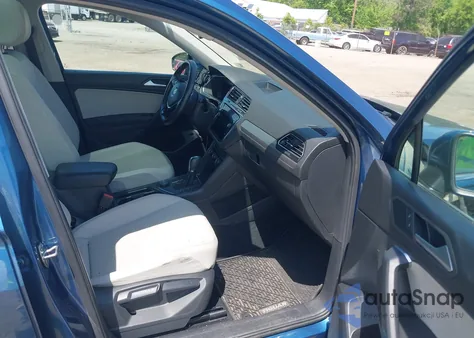 2019 Volkswagen Tiguan 2.0T Se/2.0T Sel/2.0T Sel R-Line/2.0T Sel R-Line Black z USA, uszkodzony, nr VIN 3VV2B7AX5KM062339